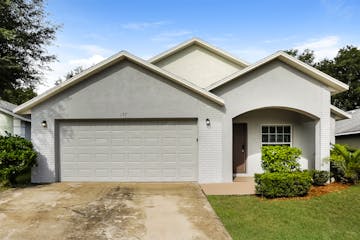 137 W 20th St Apopka, FL 32703